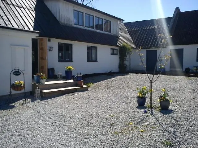 Systrarna på Kivik-1